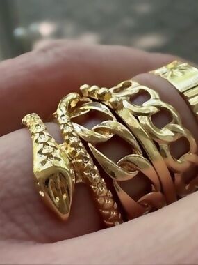 Gold plated Snake Ring size 7 - NWOT